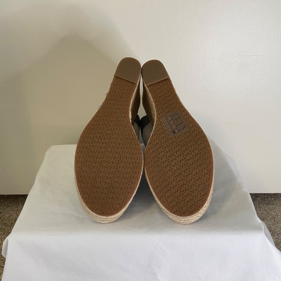 Michael Kors-Berkley Espadrille Platform Wedge-Size US 7.5M-NEW - Picture 7 of 16